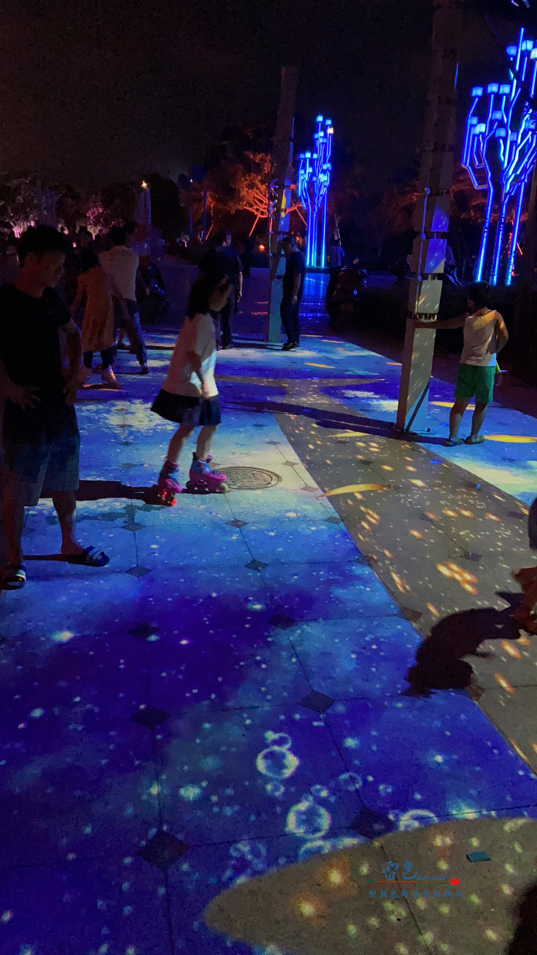 雷色光電為清素公園打造戶外地面互動(dòng)項(xiàng)目(圖2) 雷色光電為清素公園打造戶外地面互動(dòng)項(xiàng)目(圖2)